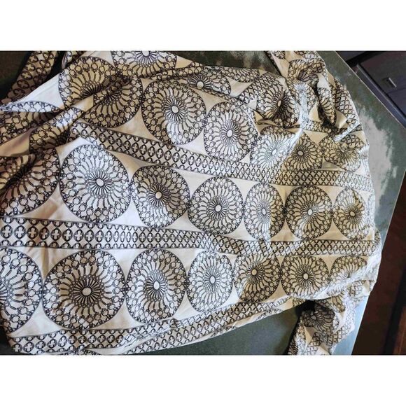 J McLaughlin Lila black &white mandala wrap dress sz S - Picture 3 of 4